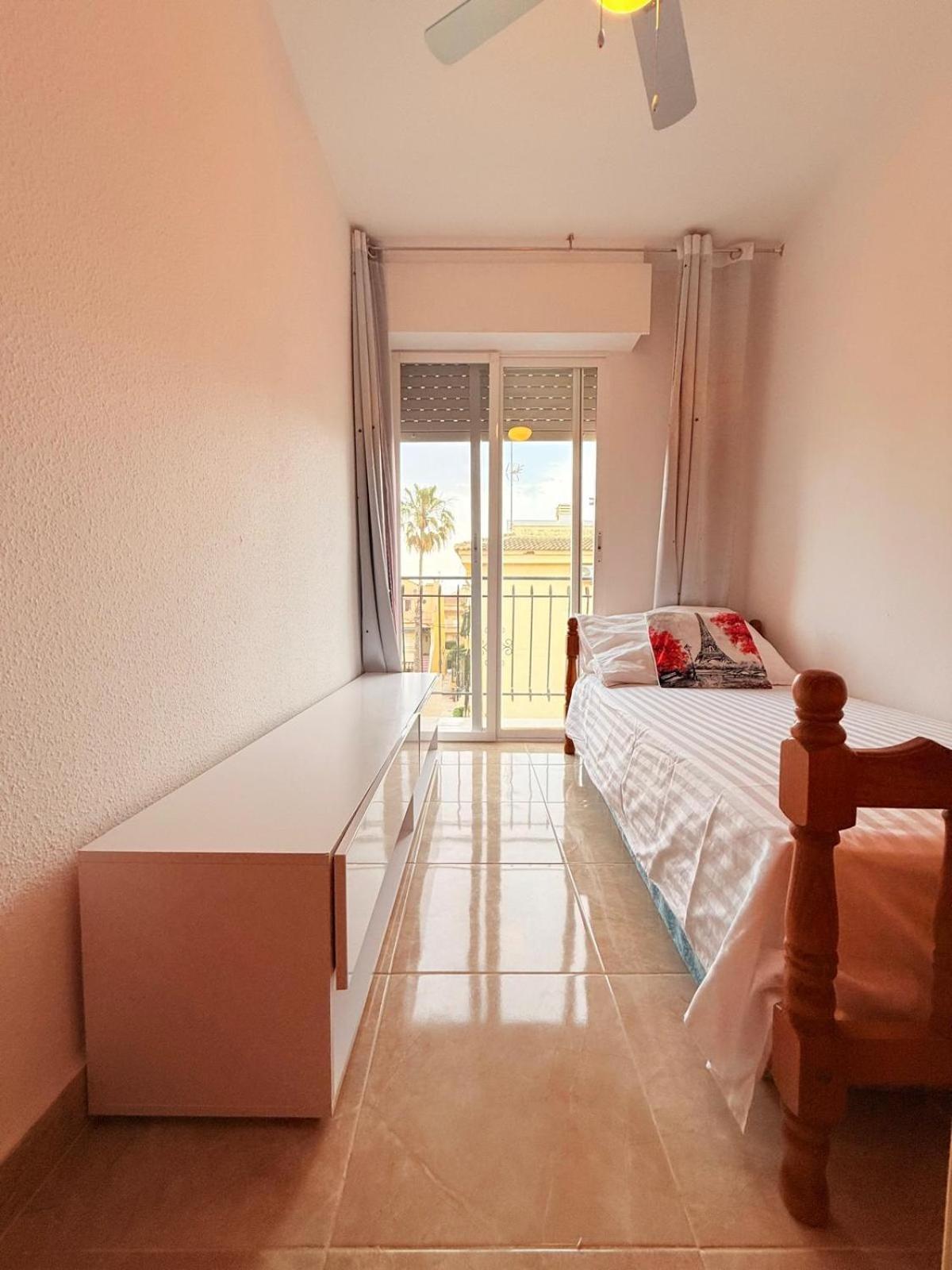 Apartamento En Τορεβιέχα Εξωτερικό φωτογραφία